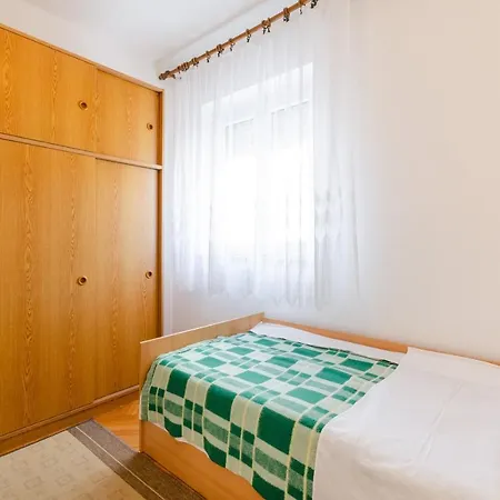 Apartment Josypa